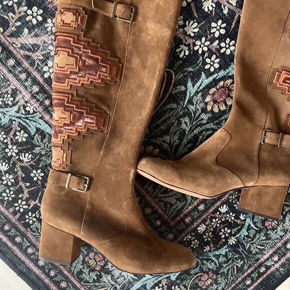 Gianni Bini Aztec Boots Knee High Embroidered Brown Leather Suede Buckle Zip 11M - Picture 1 of 5